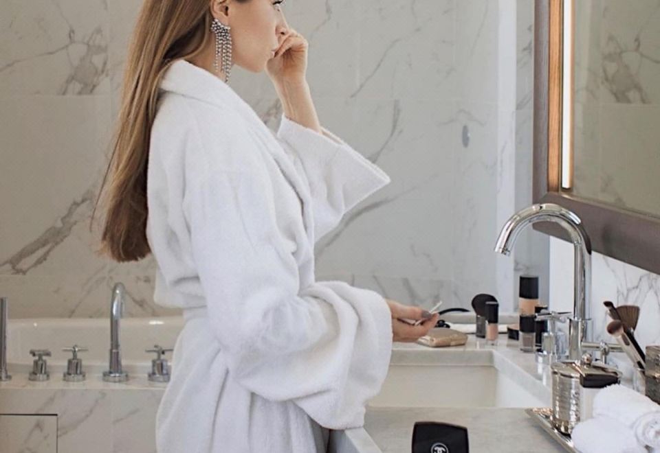 Hyatt Paris MadeleineParisian Suite