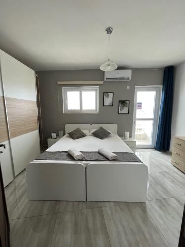 双人房（带独立浴室）