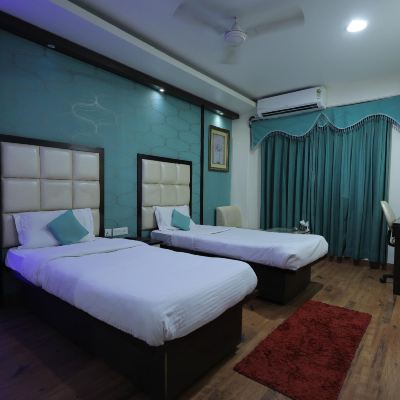 Deluxe Room Hotel Grand Sai Promo Code