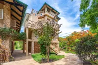 Tombo House Hotels in 