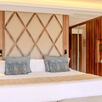 Junior Suite Swim Up Zafiro Club Zafiro Palace Palmanova Promo Code