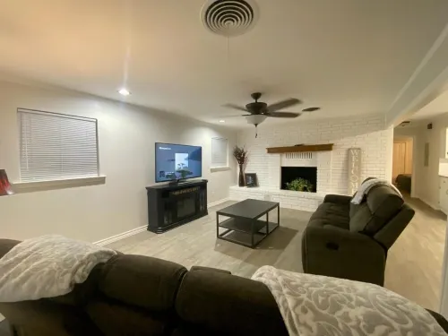 Midtown Escape - located in the heart of Graham, Texas
