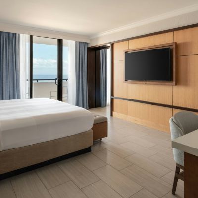 Wind Drift Suite, 1 Bedroom 2 Room Suite, 1 King, Sofa Bed Fort Lauderdale Marriott Harbor Beach Resort & Spa Promo Code