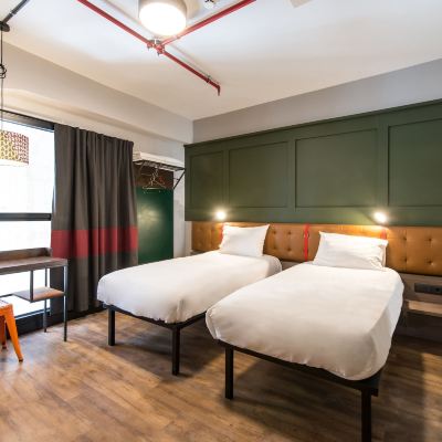 Deluxe Twin Room Generator Madrid Promo Code
