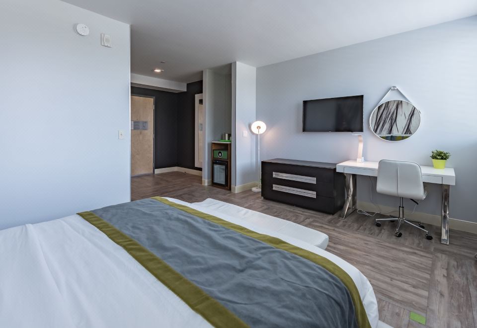 Lexen Hotel - North Hollywood Near Universal StudiosPreferred King Room