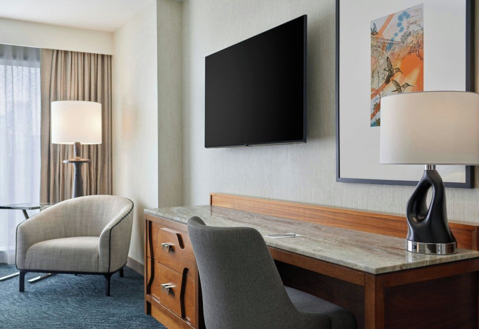 King Room-Corner Room
