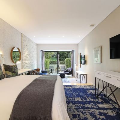 Junior Suite, 1 King Bed, Garden View, Garden Area (Junior Suite Garden) Vineyard Hotel Promo Code