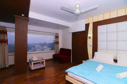 Hotel Ganesha Inn Ganga View