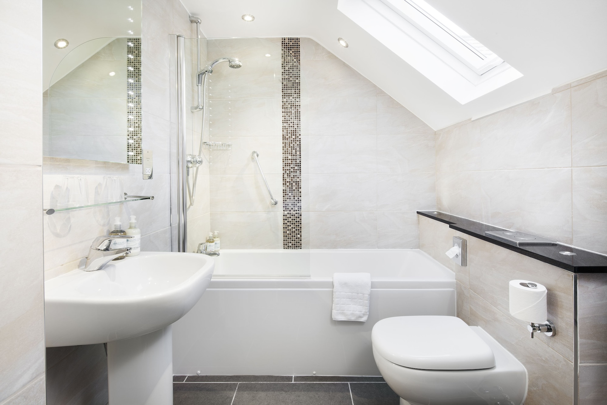 高级双人或双床间 - 带阳台