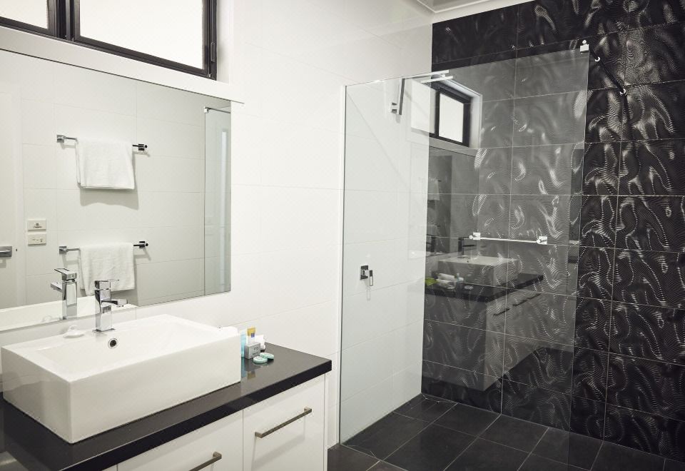 Junction MotelLuxury King Room