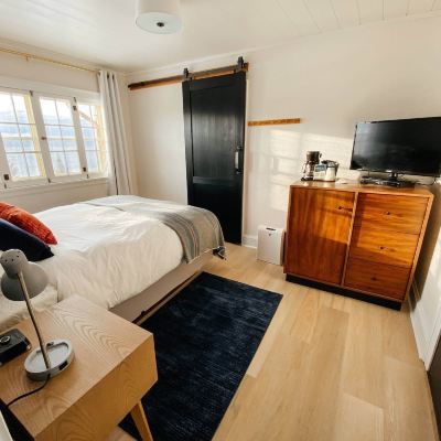Room, Private Bathroom (Room 210) Cascade Lodge Promo Code