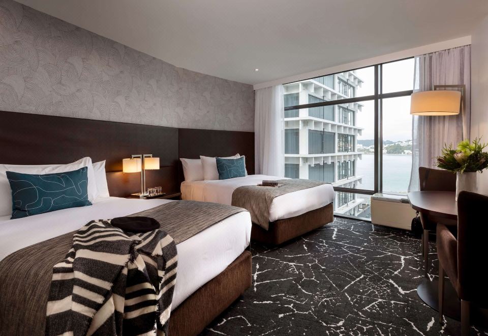 海港景豪华两张双人床房