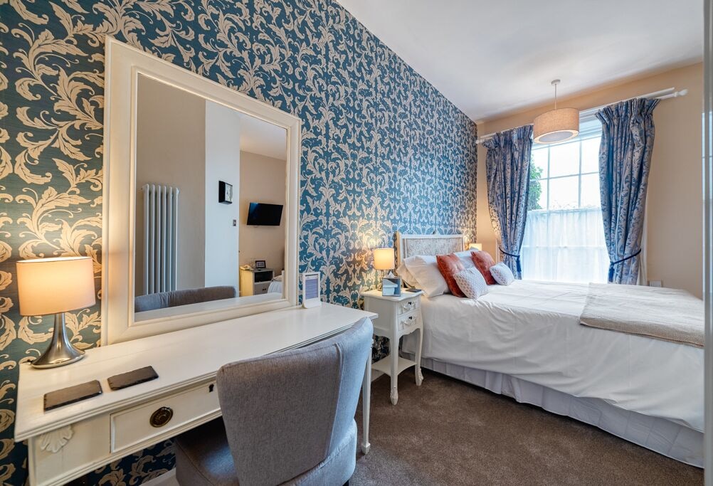 标准双人间 - 带连接浴室