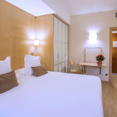 Comfort Room (Exterior) Aparthotel Silver Promo Code