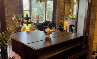 Burford Lodge Hotel - Adults Only - Housity