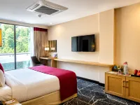 Ramada by Wyndham Murree Lower Topa Resort Hotels in 