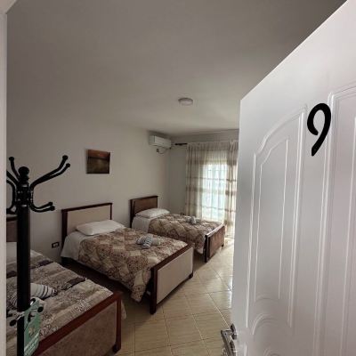 Economy Triple Room, 3 Twin Beds Chicago Hotel Promo Code