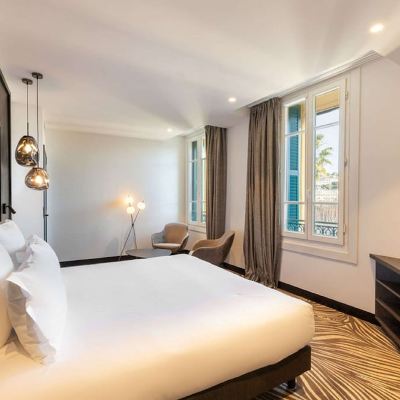 King Suite With Sofa Bed Hôtel Apollinaire Nice Promo Code
