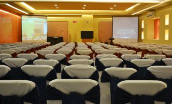 Hostalia Hotel Expo & Business Class