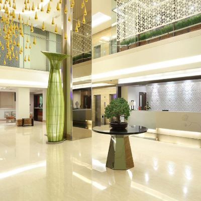 特大床套房（帶沙發） 巴東美居酒店優惠