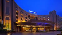 Radisson Blu Plaza Delhi Отели в г. 