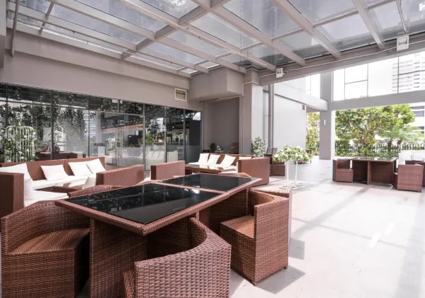 V HOTEL LAVENDER Rest Area