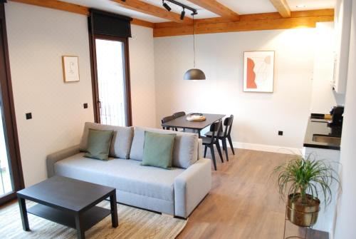 Altar Suites Ca?o Badillo by Gaiarooms Apartment With Double Bed And Sofa Bed