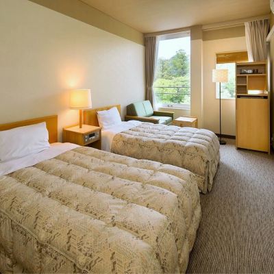 Main Bldg. Twin (20sqm) No-Smkg 養老温泉　秘湯の宿　滝見苑 クーポン