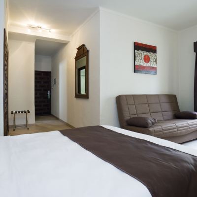 Triple Room Hotel El Pozo Promo Code