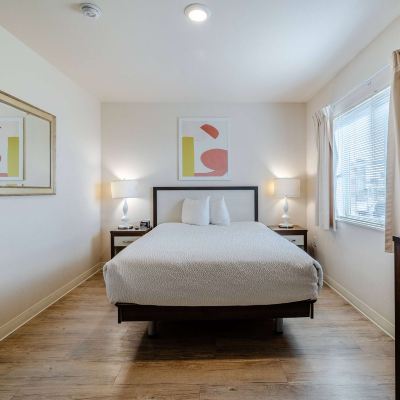 3-Bedroom Suite, 3 Queen Beds WaterWalk Wichita Promo Code