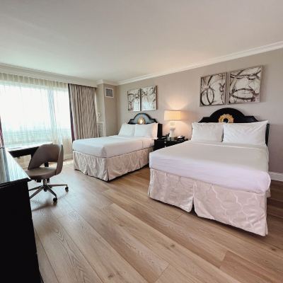 豪華房間， 2張雙人床， 無障礙設施 （無障礙淋浴） 科默斯娛樂場飯店優惠