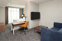 Holiday Inn Express Miami Airport-Blue Lagoon Area, an IHG Hotel
