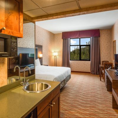 Single King Valley View The Lodge at Big Sky Promo Code