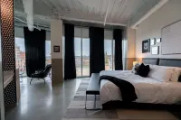 Arch + Cable Hotel