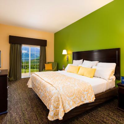 Classic Studio, 1 King Bed with Sofa Bed, Kitchen The Resort at Governor's Crossing Promo Code