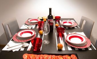 Lacroma Aparthotel - Housity