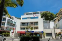 GuestReady - A sunny delight in Funchal Hotel a 