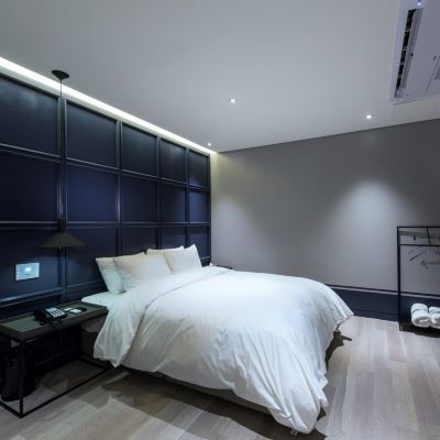 Deluxe Double Plus Room Hotel Stendhal Promo Code