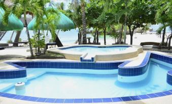 Mangodlong Rock Resort - Housity