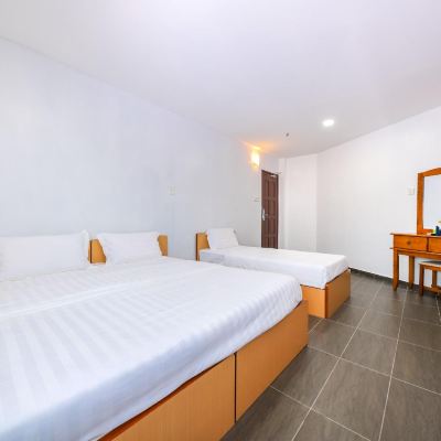 Bilik Bertiga Standard Kupon Spot on 89801 Sweet Home Hotel Sabak Bernam