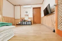 Dajeong Guesthouse - Hostel Hotele w: 