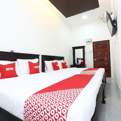 Suite Keluarga Kupon OYO 89678 Ady Hotel