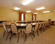 Econo Lodge Inn & Suites