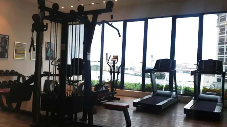 Mizrai Troika Homestay with Kota Bharu City View 施設