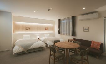 Nagi Hiroshima Hotel and Lounge