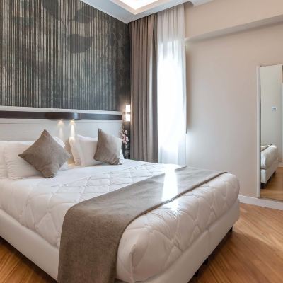 Two-Bedroom Family Room With Two Bathrooms