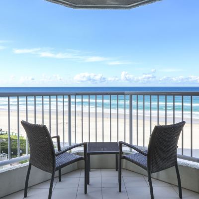 Deluxe Apartment The Breakers Promo Code