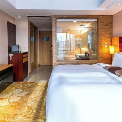 프리미엄룸 퀸 침대 1개 (욕조) 코리아나 호텔 쿠폰