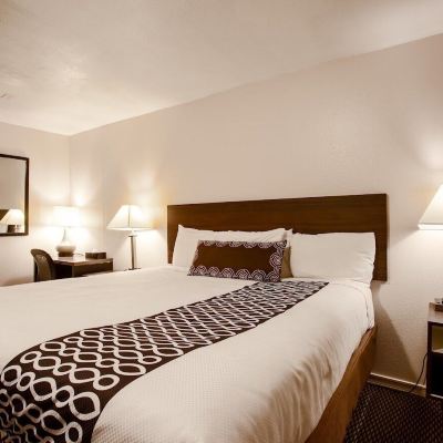 Deluxe Single Room, 1 King Bed, Non Smoking Celilo Inn Promo Code