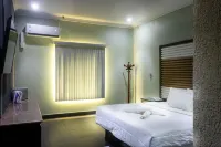 Crown Hotel Piarco Hotele w: 